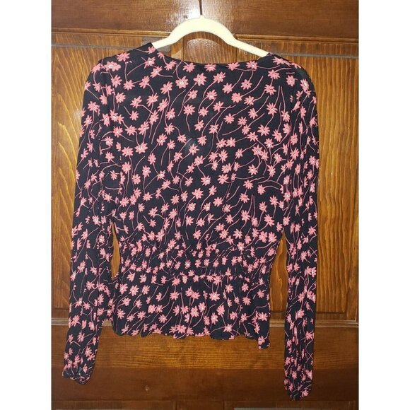 NWT EXPRESS Floral V cut Rayon Long Sleeve Top Size SMALL - Picture 2 of 2